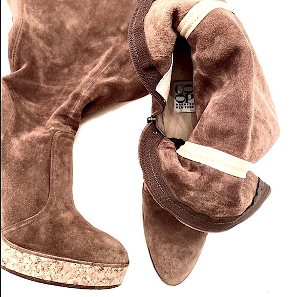 Barneys New York CO-OP Corinn’ Wedge Boots - Picture 10 of 13